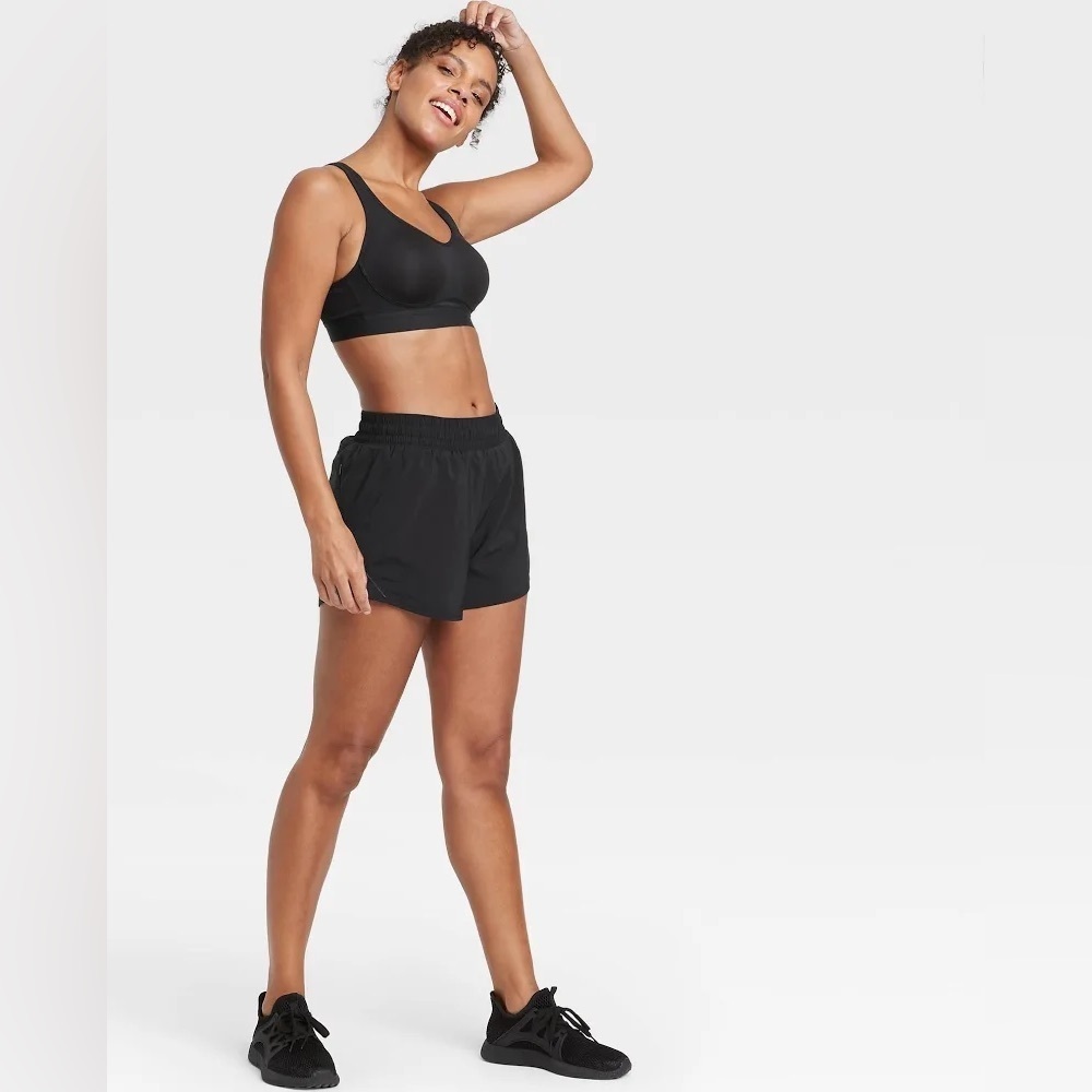 NWT All in Motion Women's Mid-Rise 3" Run Shorts - Picture 1 of 4